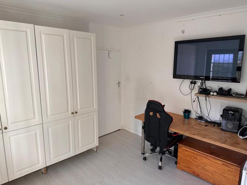 4 Bedroom Property for Sale in Fish Hoek Western Cape